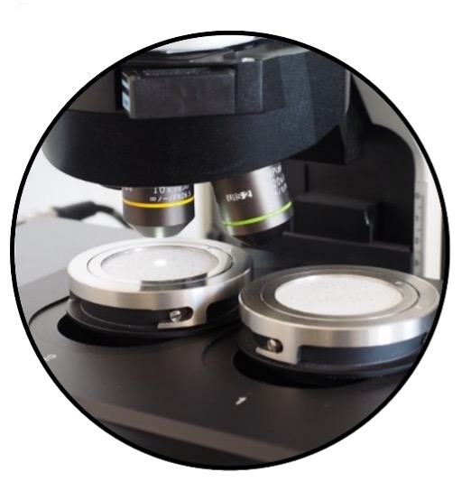 Escaneamento de várias amostras para análise de partículas limpas de componentes fabricados
